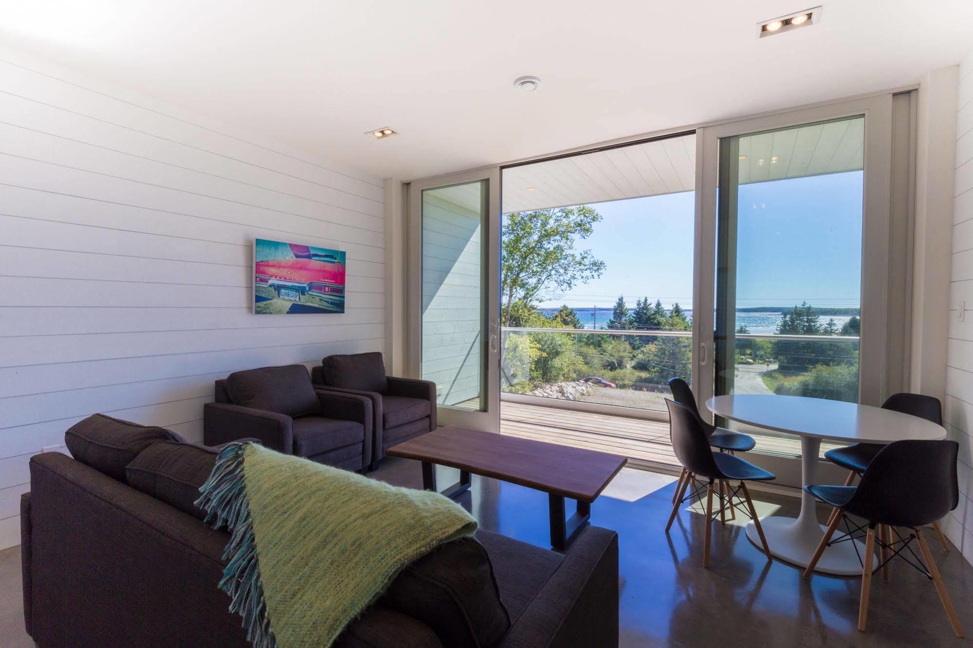 Quarterdeck Beachside Villas & Lofts Summerville Centre Exteriör bild