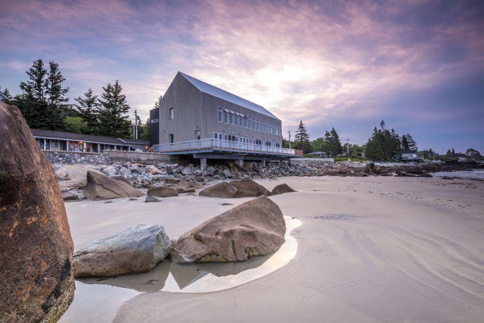 Quarterdeck Beachside Villas & Lofts Summerville Centre Exteriör bild